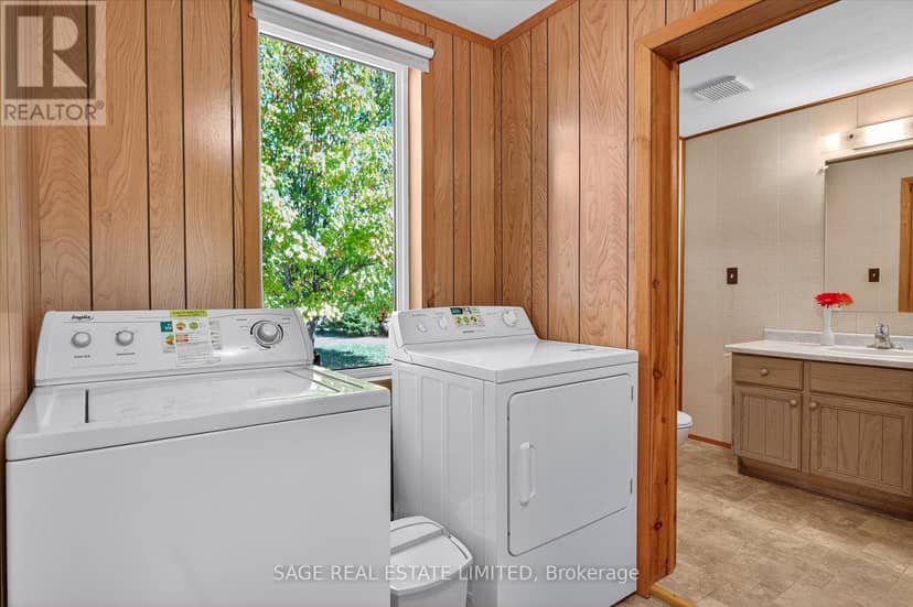 33 John Street — photo 25 of 40