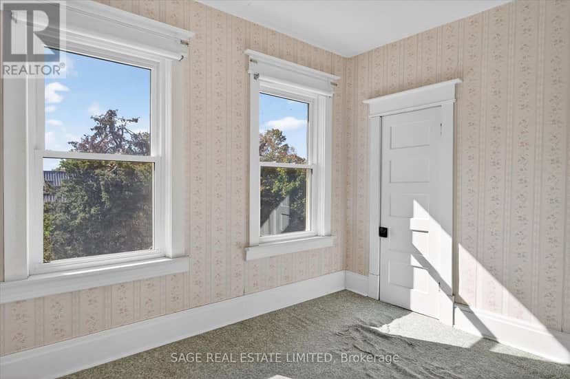 33 John Street — photo 36 of 40