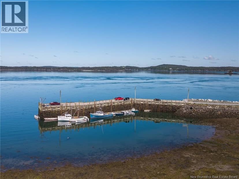 Shore Lot Cooks Point — photo 4 of 5