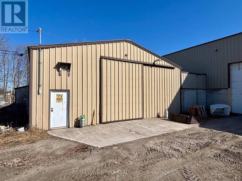 542 Portage Road — photo 3 of 9