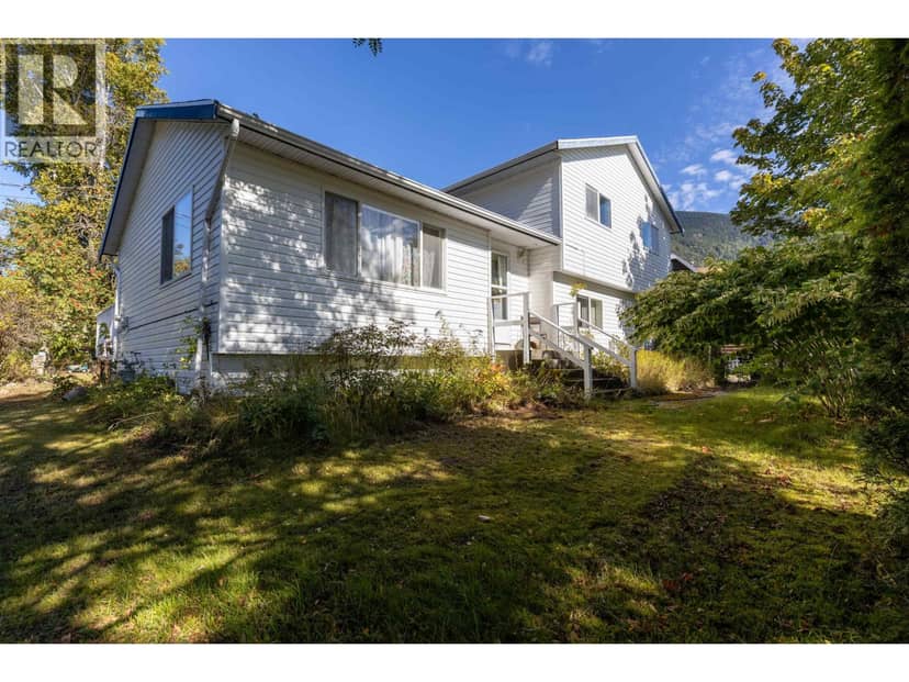 3566 NEWELL AVENUE, Terrace