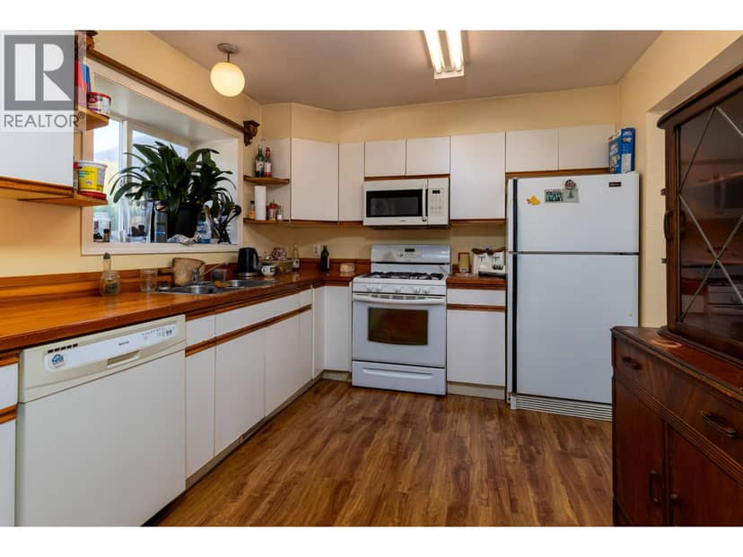 3566 NEWELL AVENUE, Terrace, photo 3