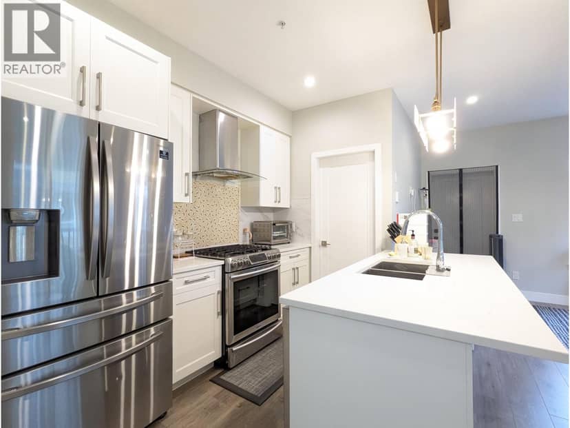 52 430 DUNCAN STREET, New Westminster, photo 3