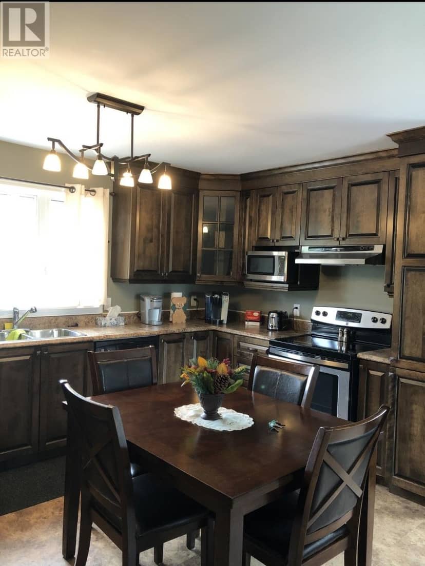 665 Station Road — photo 8 of 19