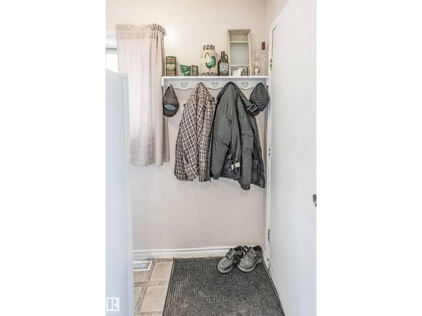 218 58532 Range Road 113 — photo 17 of 29