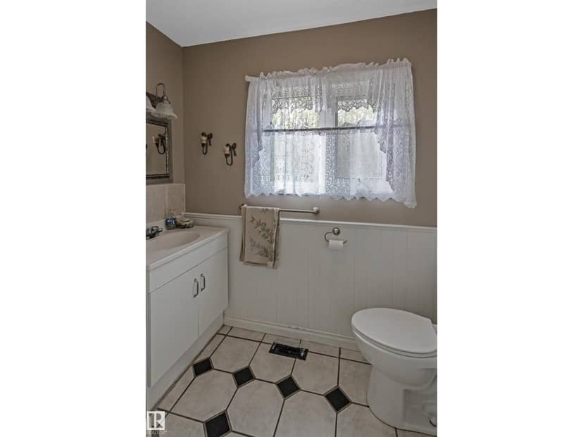 218 58532 Range Road 113 — photo 11 of 29