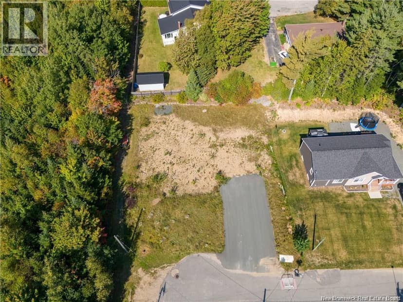 124 Kingston Avenue — photo 1 of 5