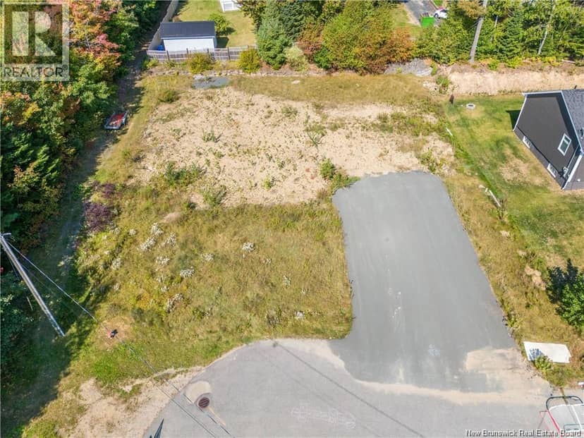 124 Kingston Avenue — photo 3 of 5