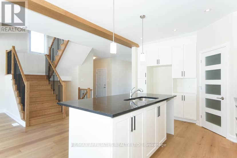 1055 Chablis Crescent — photo 11 of 40