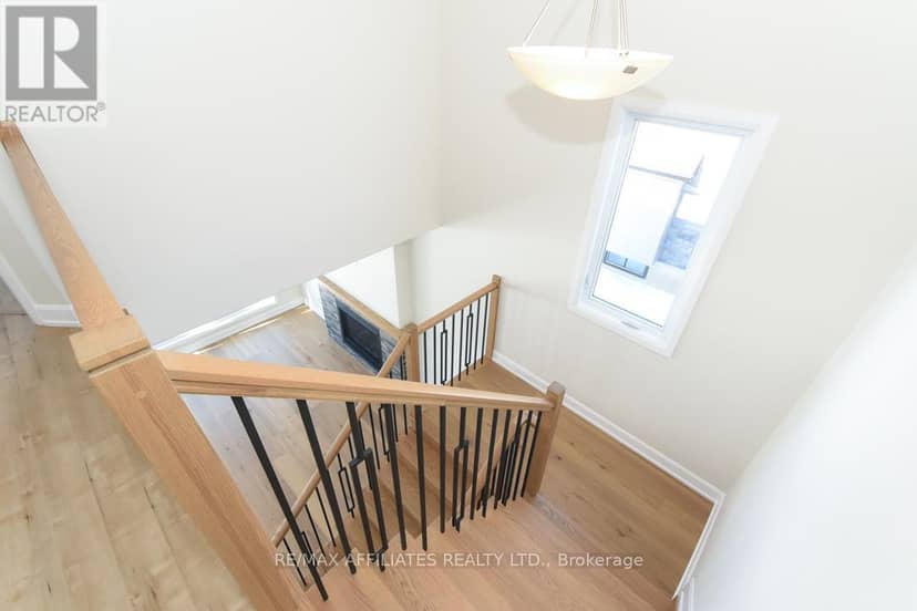1055 Chablis Crescent — photo 23 of 40