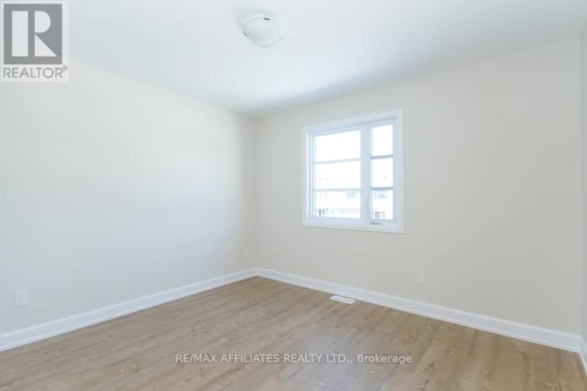 1055 Chablis Crescent — photo 32 of 40