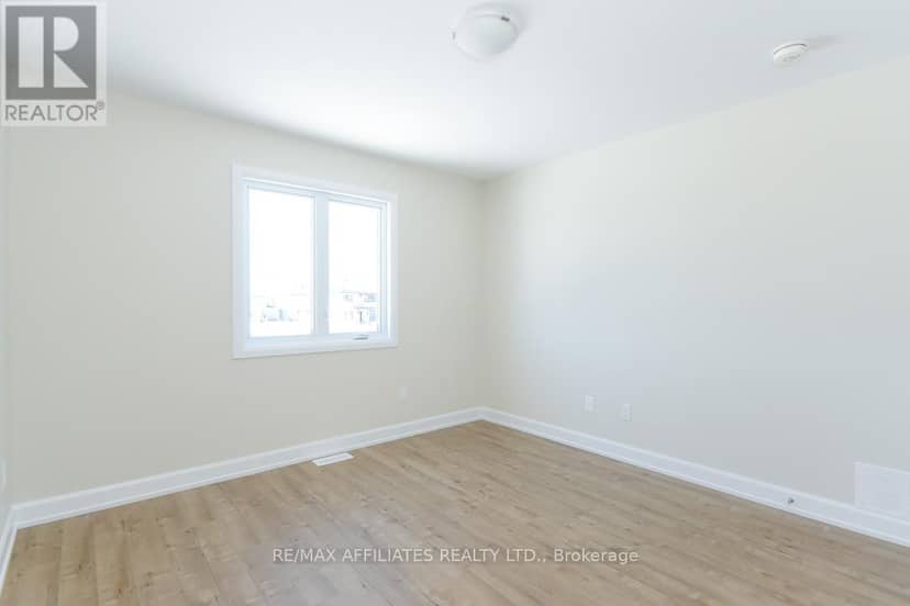 1055 Chablis Crescent — photo 33 of 40