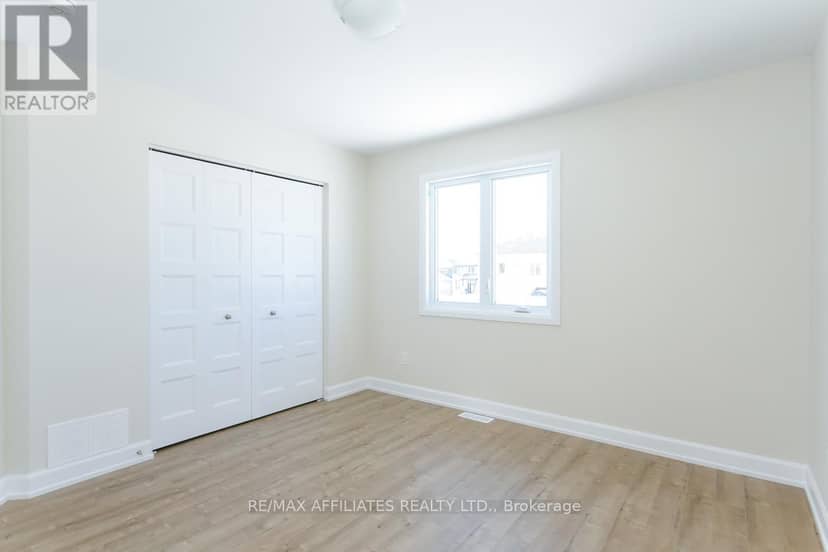 1055 Chablis Crescent — photo 35 of 40