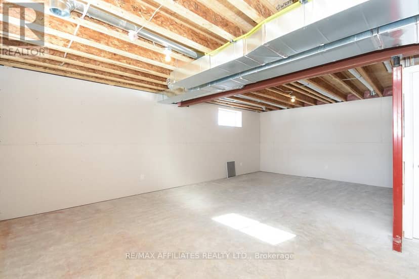 1055 Chablis Crescent — photo 38 of 40