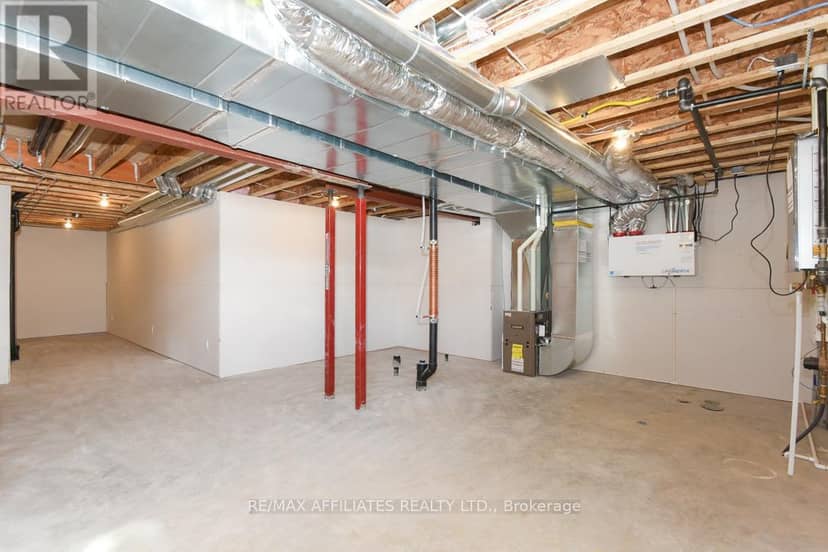 1055 Chablis Crescent — photo 39 of 40