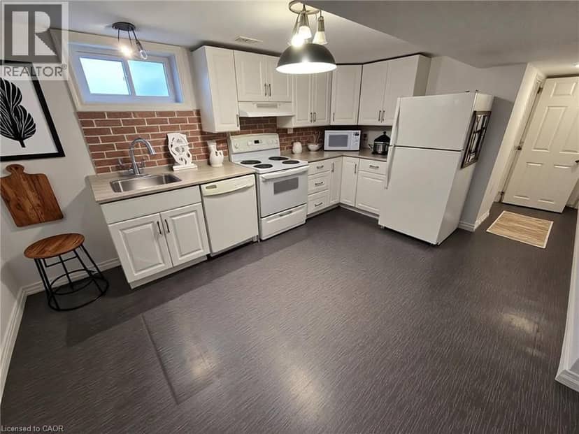 77 BLACKFRIARS Street — photo 8 of 11