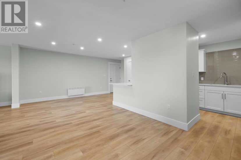 303 18 Gilbert Drive — photo 31 of 40