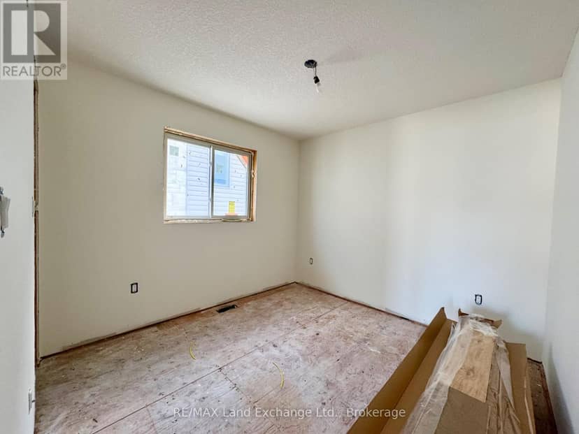 448 Burnside Street — photo 4 of 12