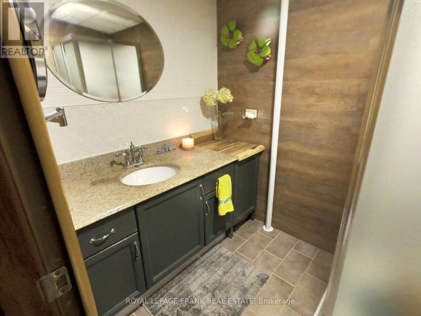 245 - 248 Pinnacle Hill Road — photo 20 of 34