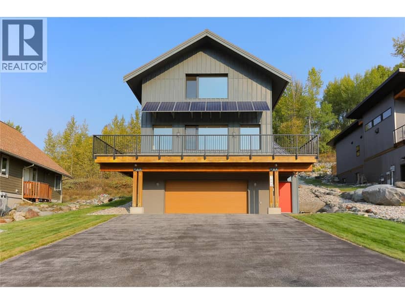 1006 Silvertip Road, Rossland, photo 2