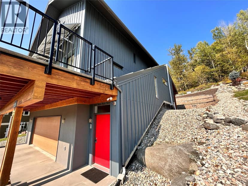 1006 Silvertip Road, Rossland, photo 3