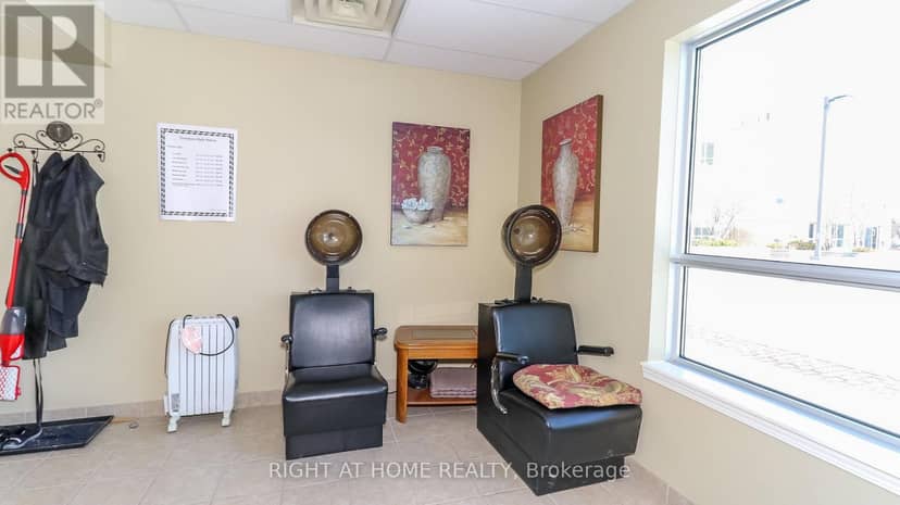101 - 90 Dean Avenue — photo 22 of 40