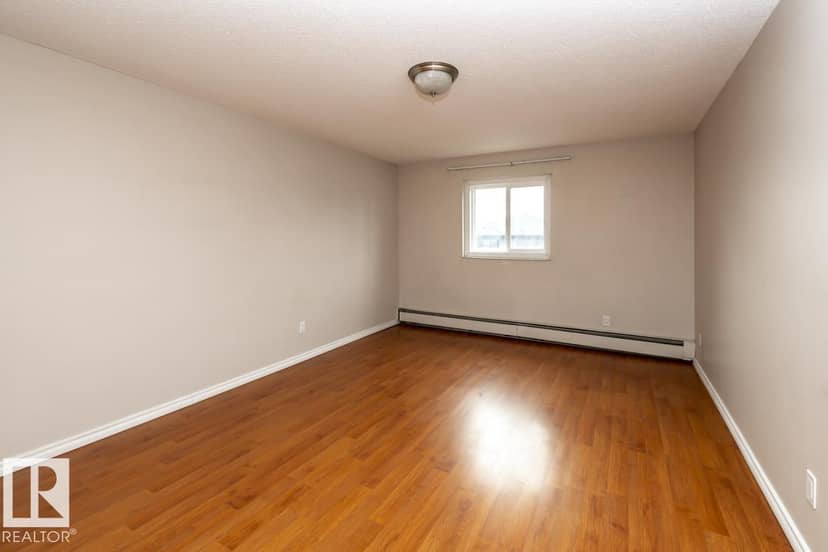 #301 7204 81 AV NW — photo 17 of 40
