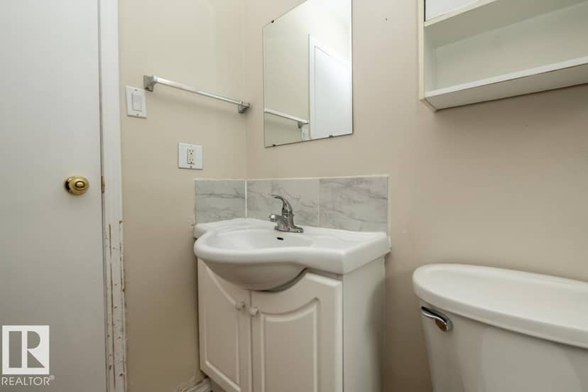 #301 7204 81 AV NW — photo 30 of 40