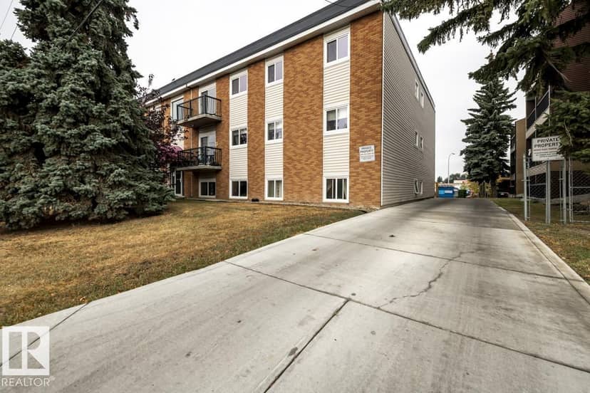 #301 7204 81 AV NW, Edmonton, photo 4