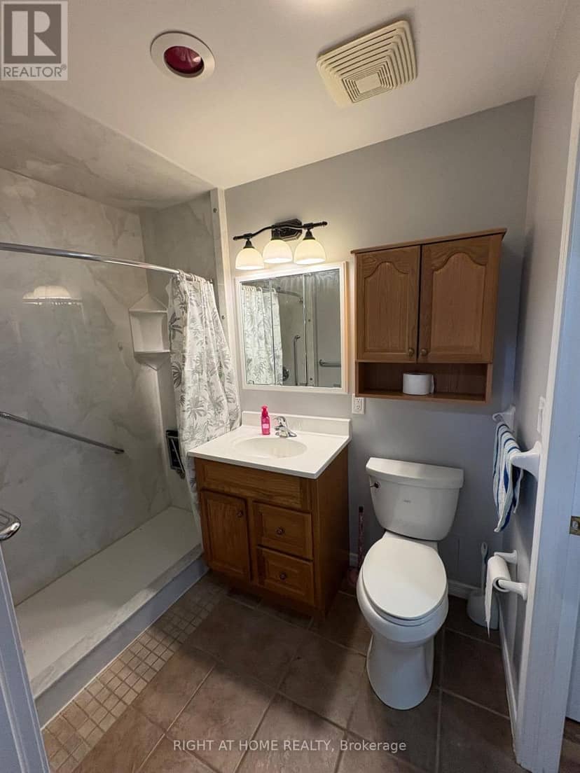 101 - 90 Dean Avenue — photo 29 of 40