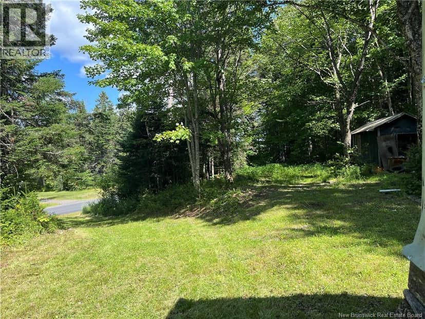 241 Route 107 — photo 9 of 40