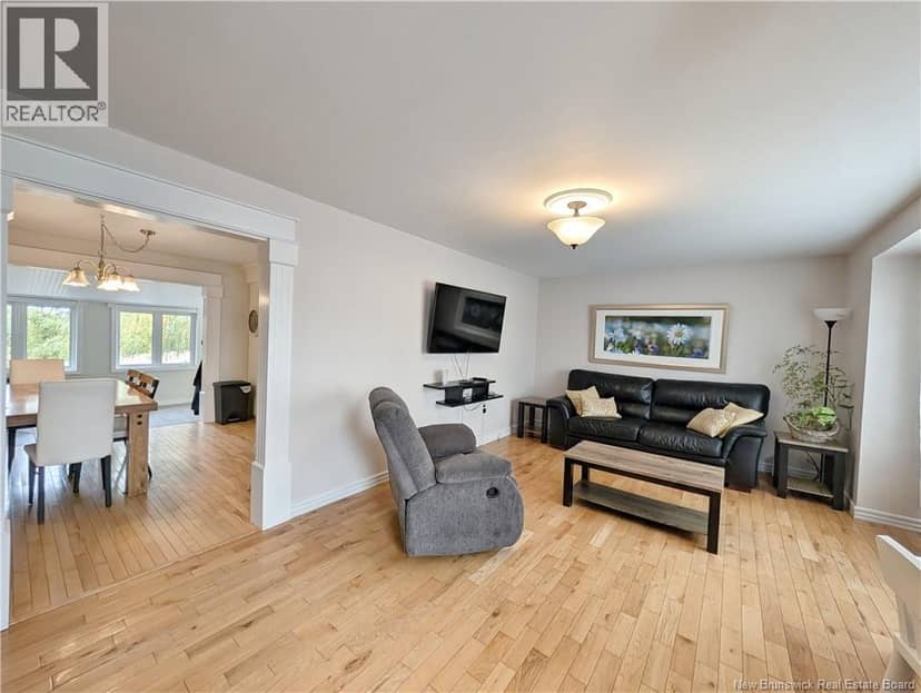 3240 Rue Brideau — photo 8 of 14