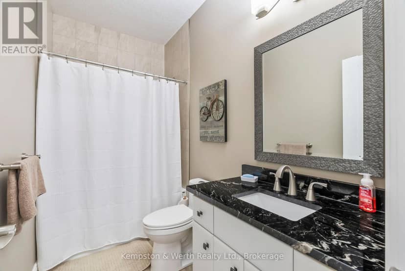 86 Forbes Crescent — photo 7 of 40