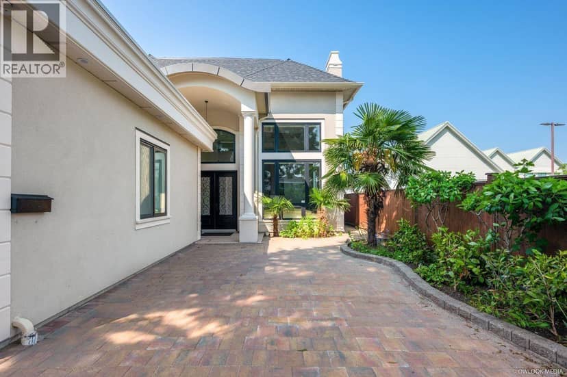 6571 LYNAS LANE, Richmond, photo 2