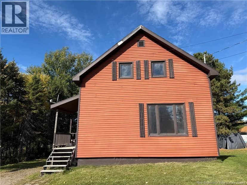 348 St-Jean Street — photo 1 of 24