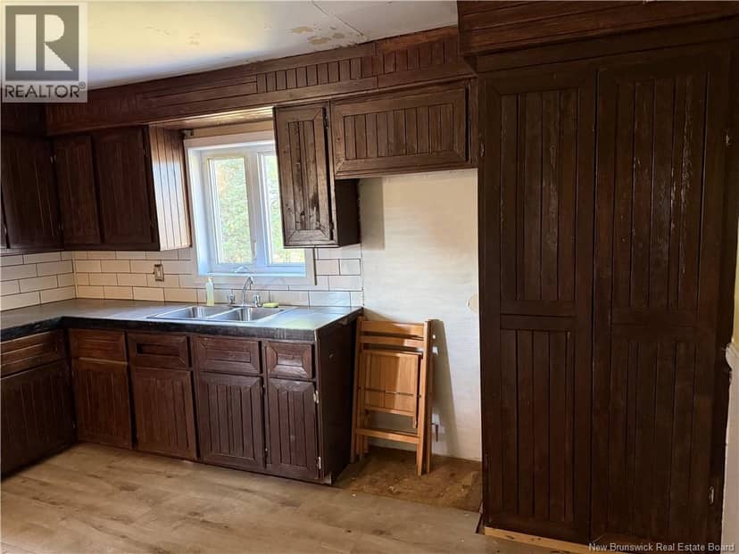 348 St-Jean Street — photo 12 of 24