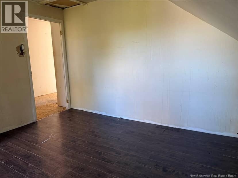 348 St-Jean Street — photo 16 of 24