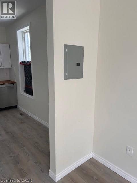 33-35 E WOOD Street E — photo 9 of 16