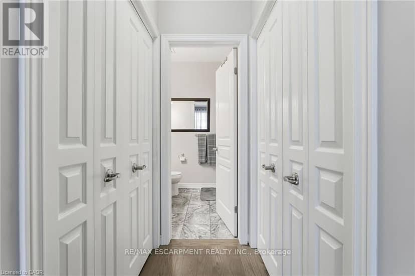 4 Ellis Avenue — photo 20 of 36