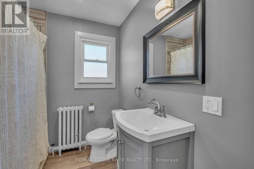 234 King Street E — photo 8 of 28