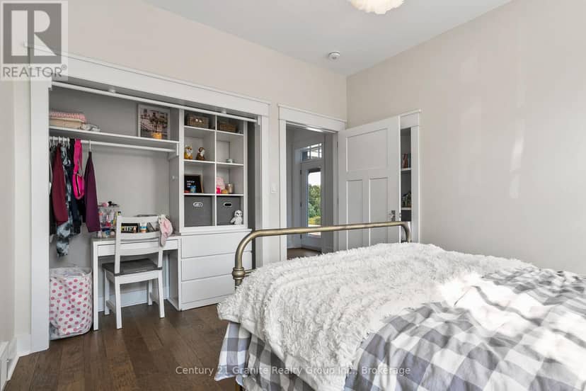 2194 Unicorn Road — photo 33 of 40