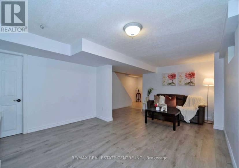 25 Ivanic Court — photo 10 of 27