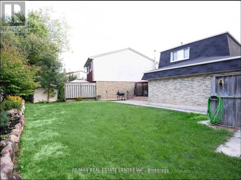 25 Ivanic Court — photo 7 of 27