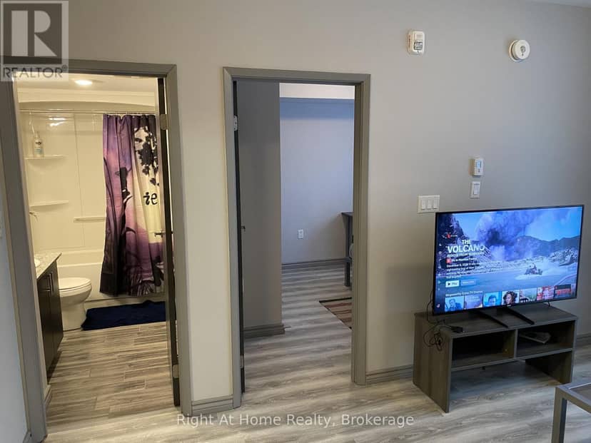 F202 - 275 Larch Street — photo 16 of 20