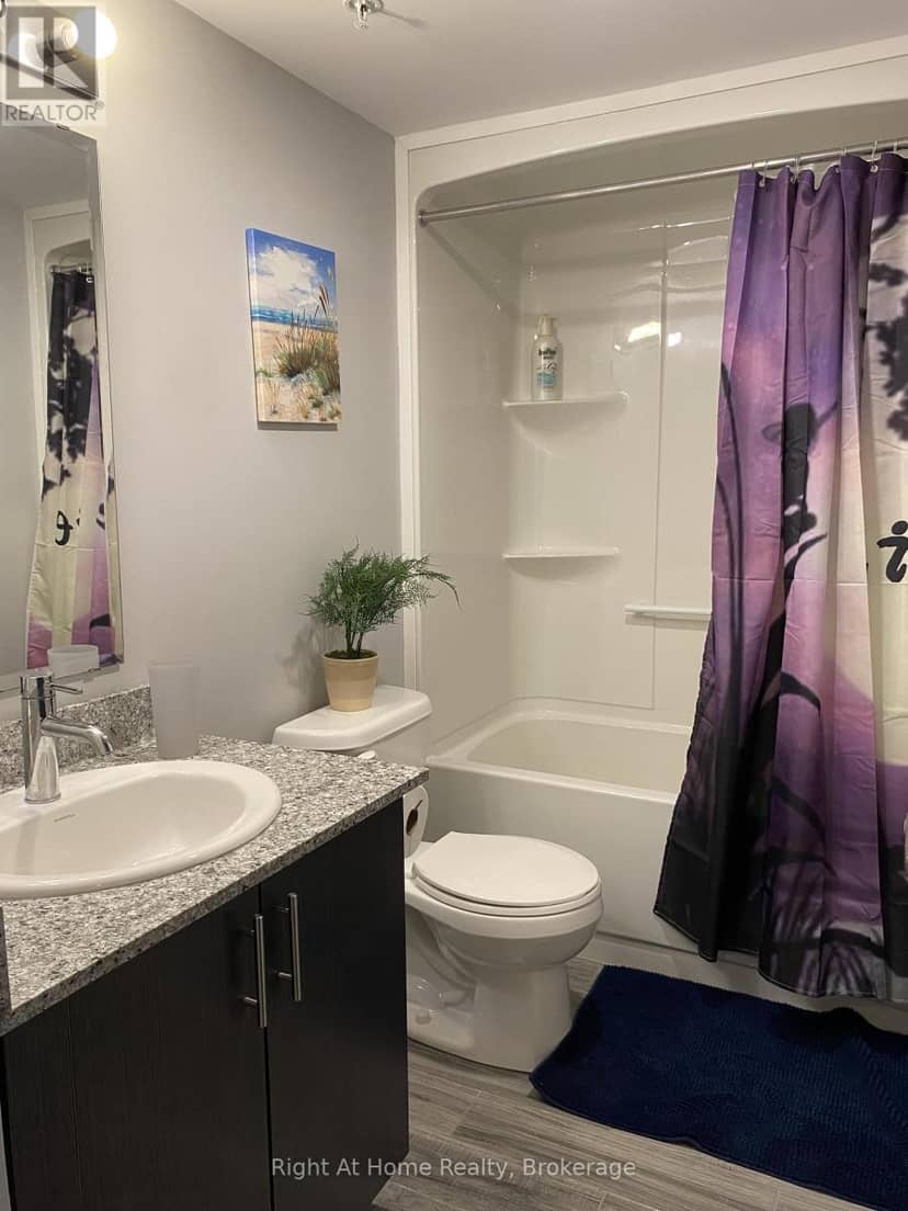 F202 - 275 Larch Street — photo 17 of 20