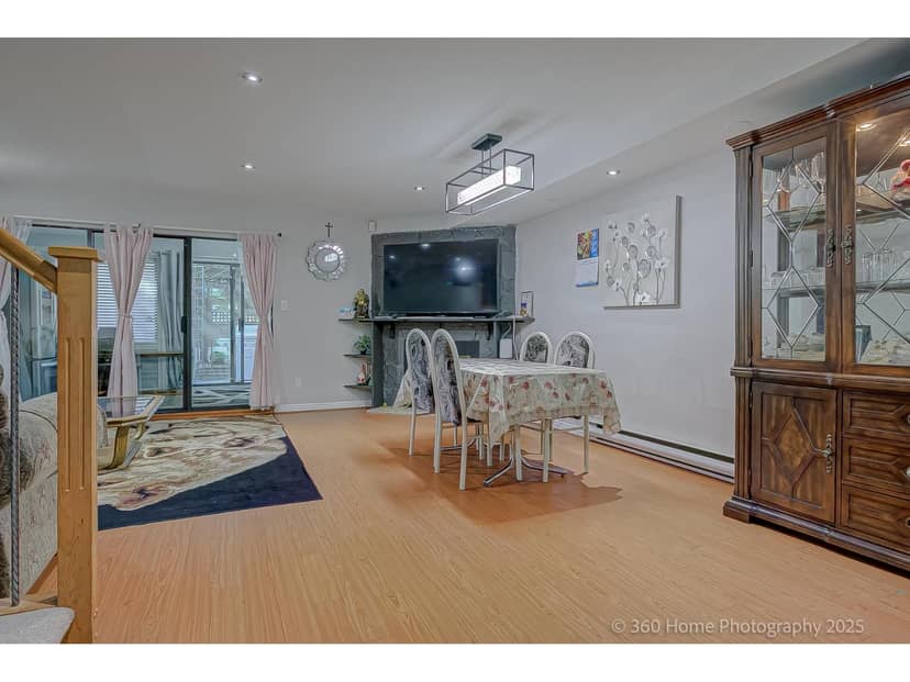 35 7533 140 STREET, Surrey