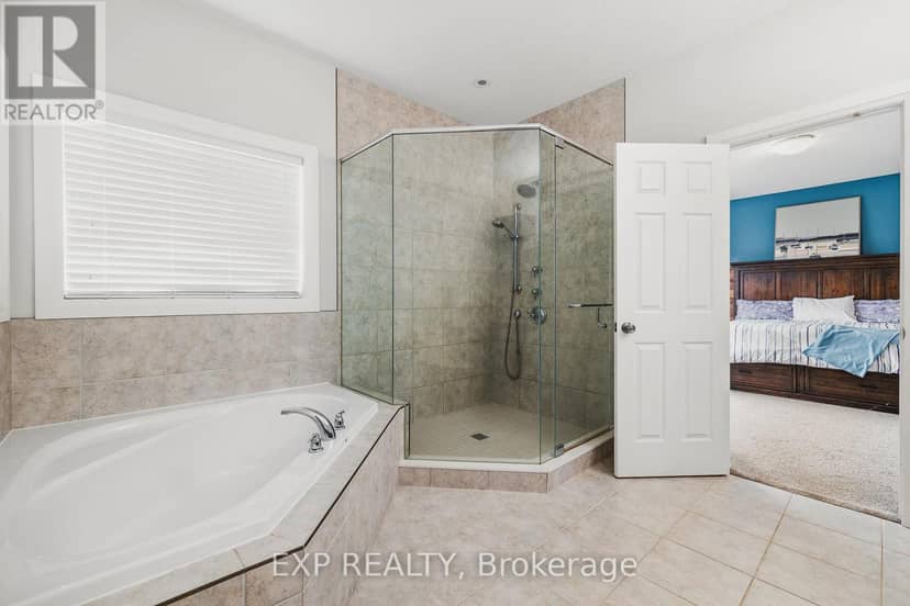 346 Moorlands Crescent — photo 26 of 40