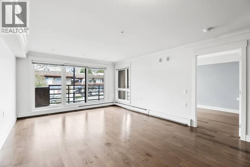 202 857 W 15TH STREET, North Vancouver, photo 4