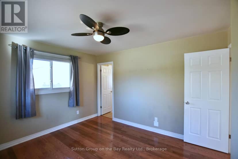 5 Brock Crescent — photo 27 of 40