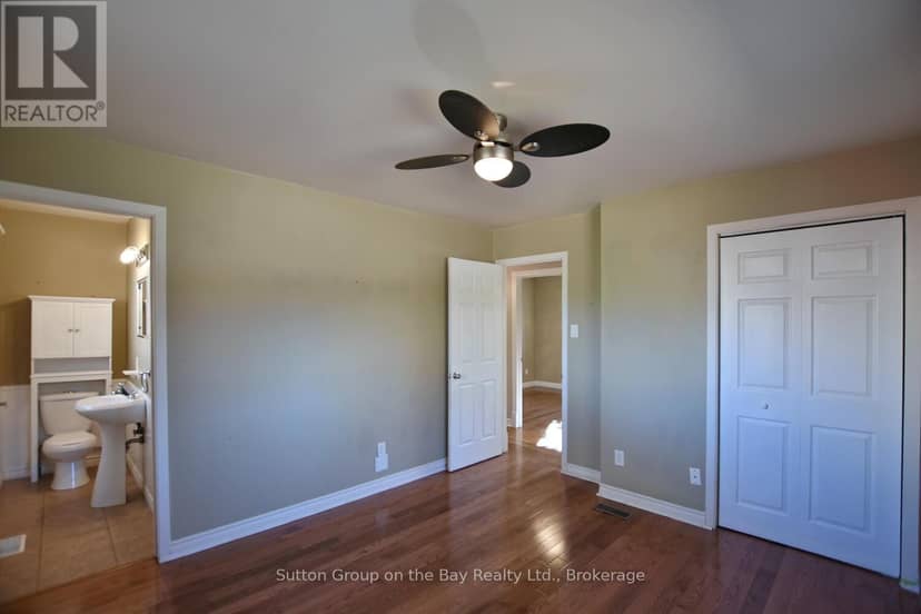 5 Brock Crescent — photo 29 of 40